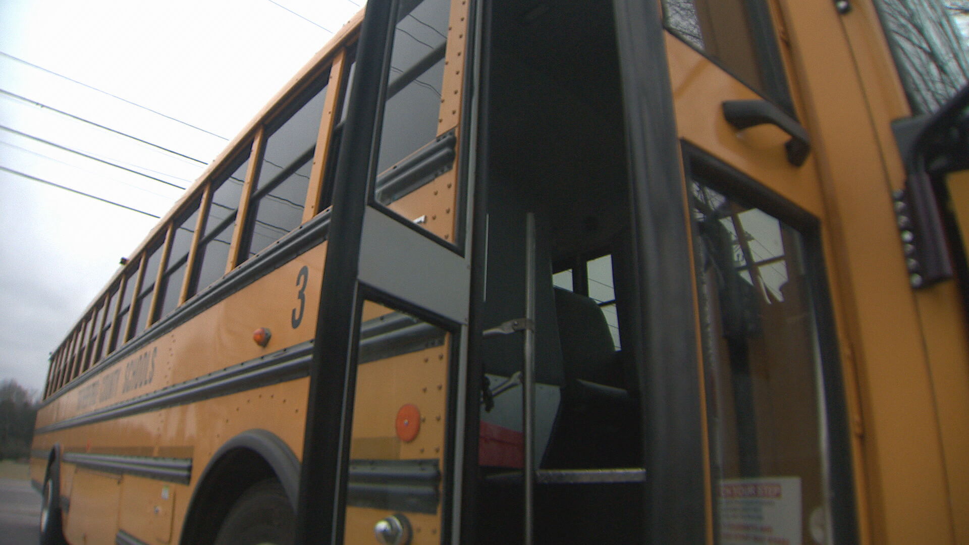 Rutherford County Bus drivers say they need a raise