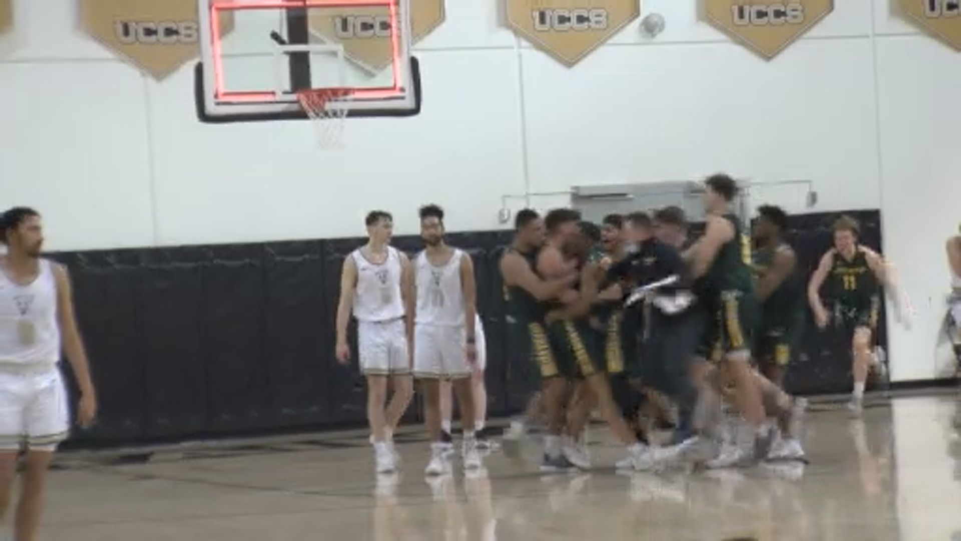 Black Hills State beats UCCS hoops on buzzer-beater