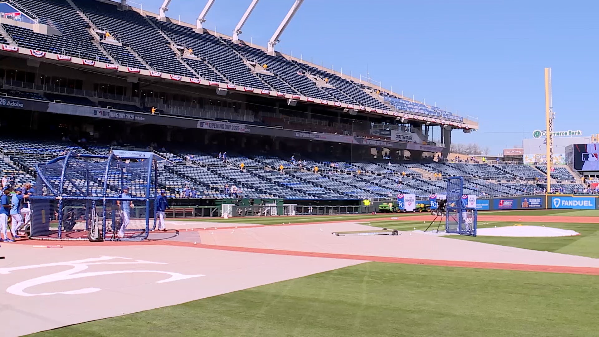 Kauffman Stadium.jpg
