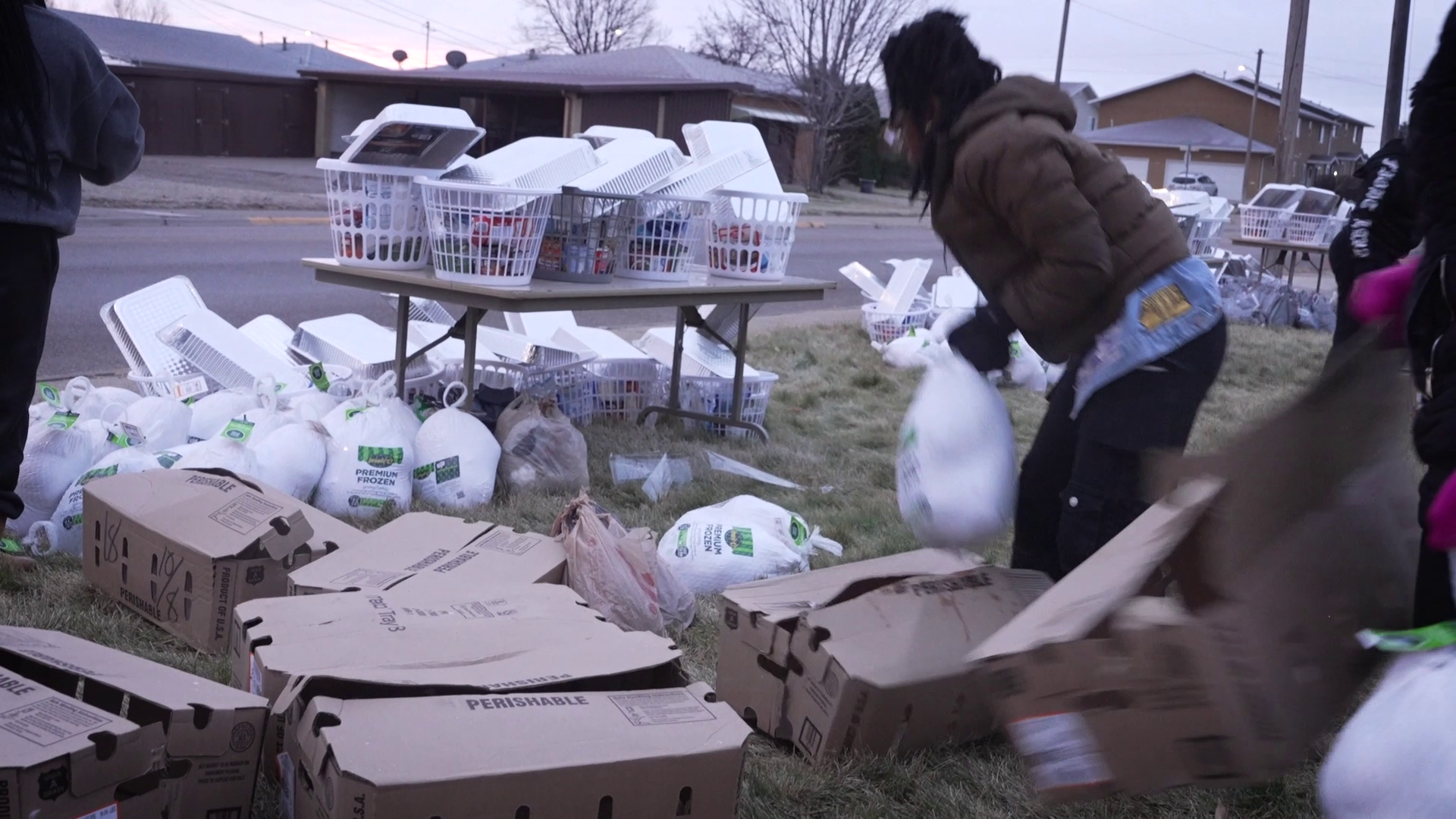 Great Falls church gives Thanksgiving meal baskets to families