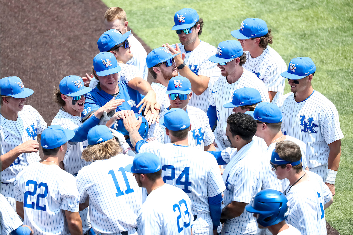 UK VS. IU SUNDAY.JPG