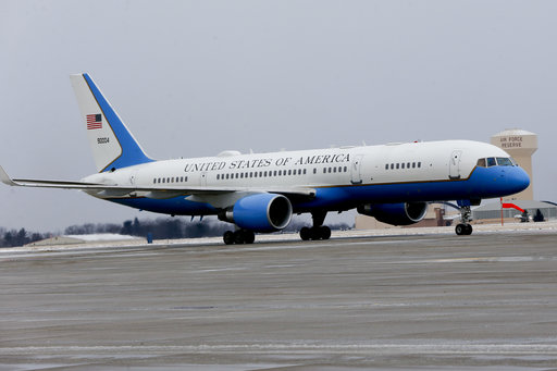 VP Mike Pence's airplane returns to airport after striking bird