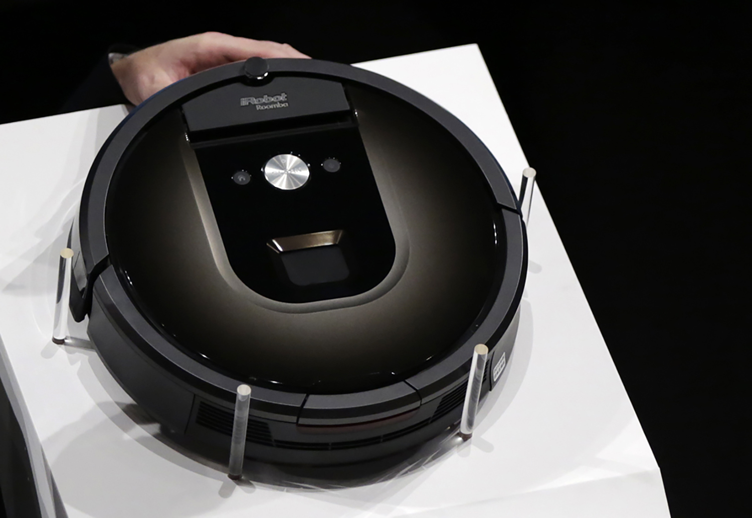 Amazon-Acquisition-iRobot