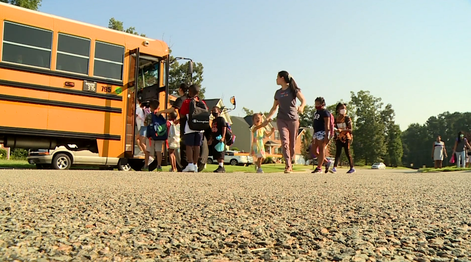 Central Virginia school districts hope big bonuses lure in bus drivers