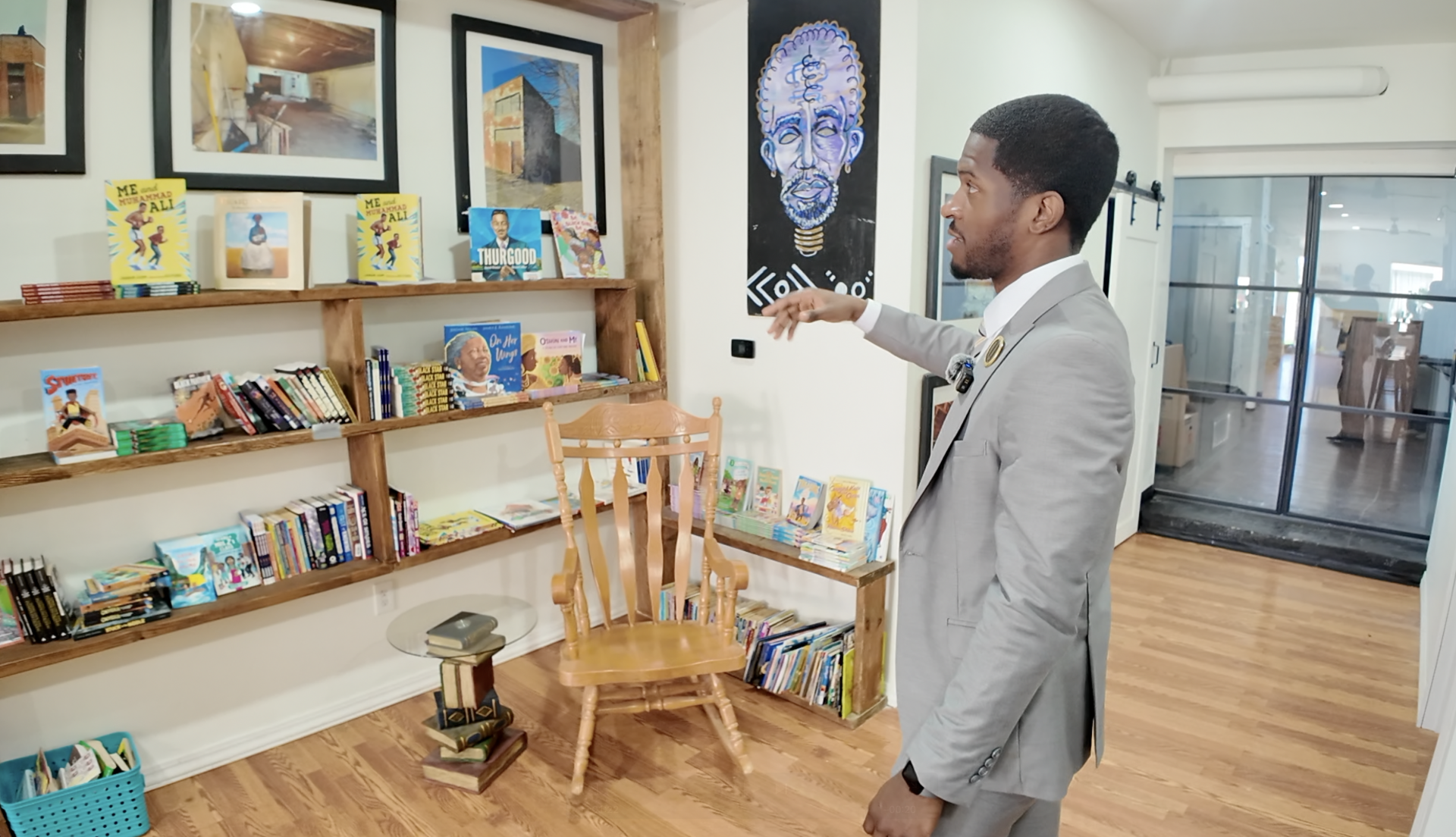 Howard Family Bookstore 