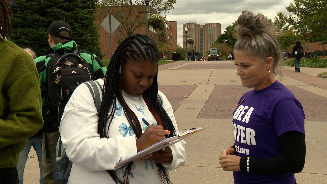 Kent State University voter registration event