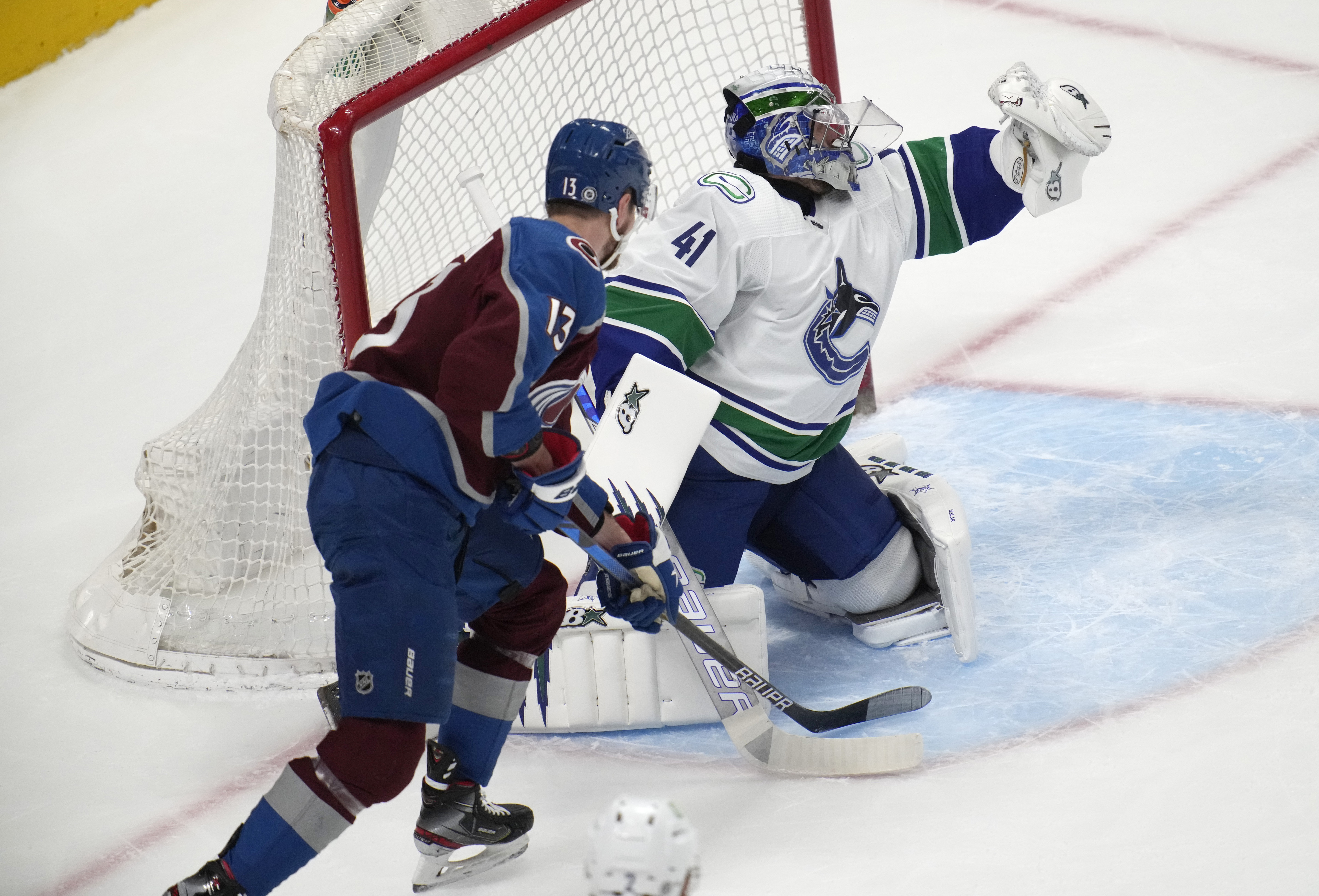 Canucks Avalanche Hockey