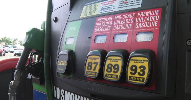 Gas prices in Kentucky rise to $3.17 per gallon