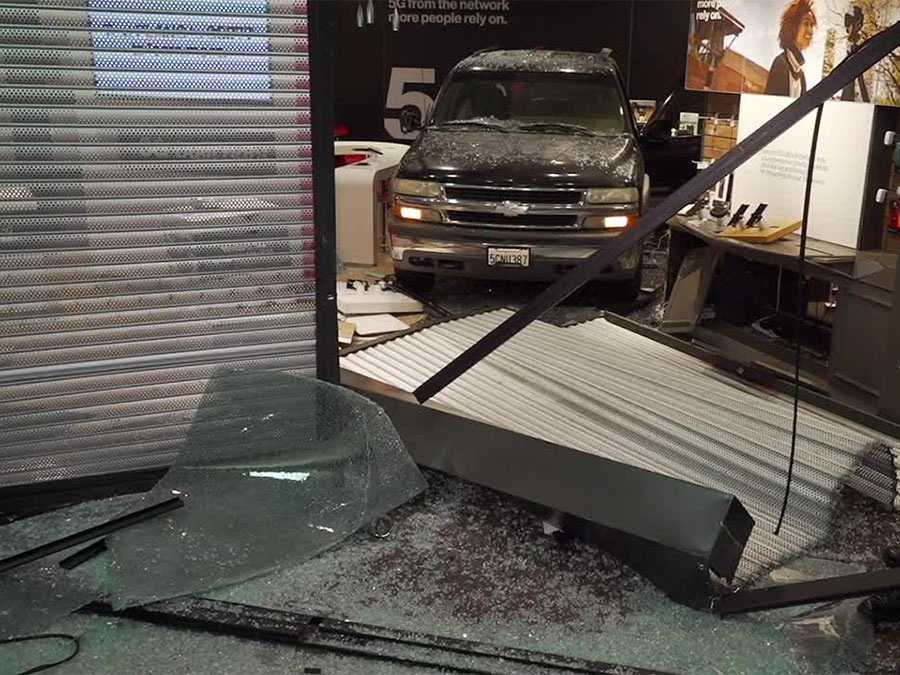 mv_verizon_robbery1_031320.jpg