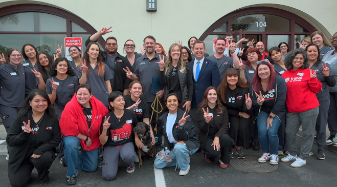 A new 24-hour veterinary emergency room opened its doors in Otay Mesa on Friday, bringing a unique approach to pet care that allows families to stay with their animals during treatment.