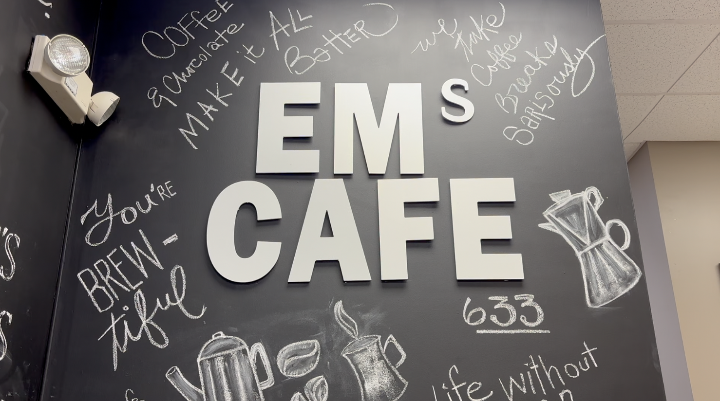 EM'S CAFE 