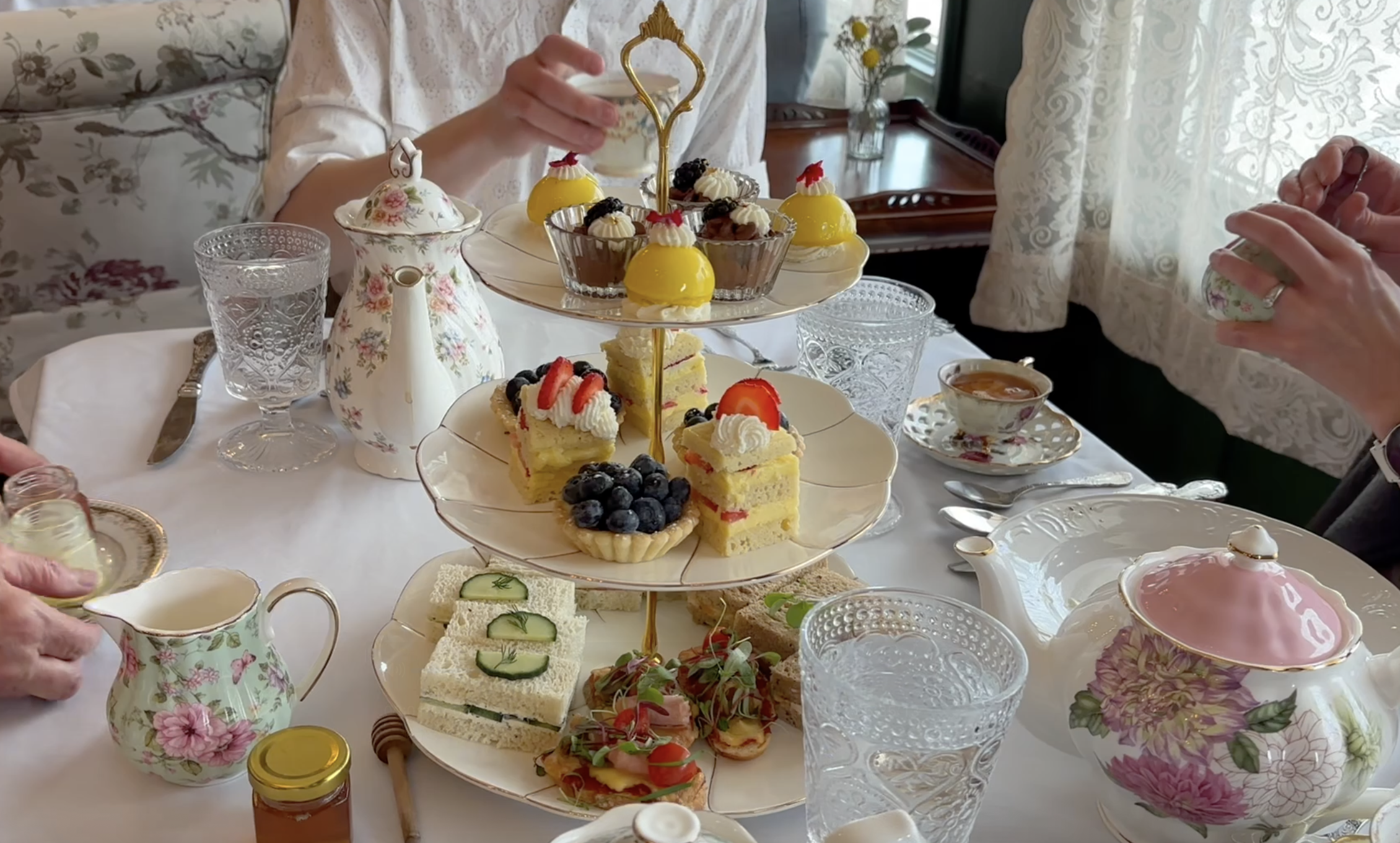 High tea hits Magic Valley