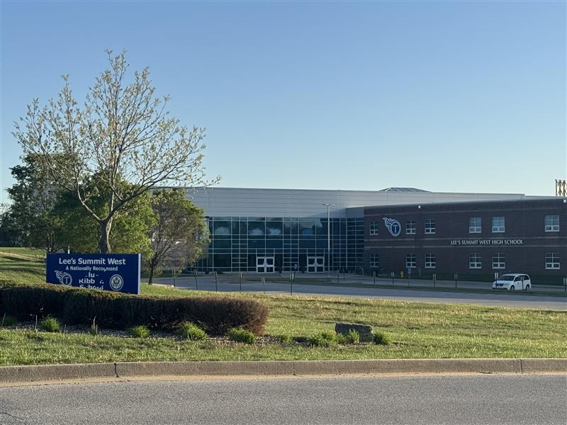lee's summit west high school