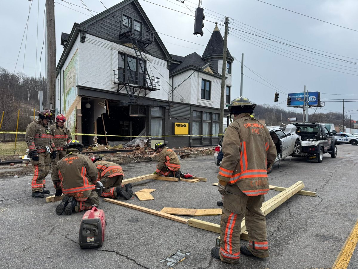 Spring Grove Car into Building