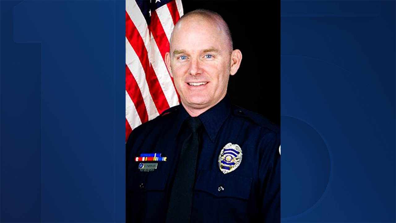 Officer Christopher Farrar.jpg