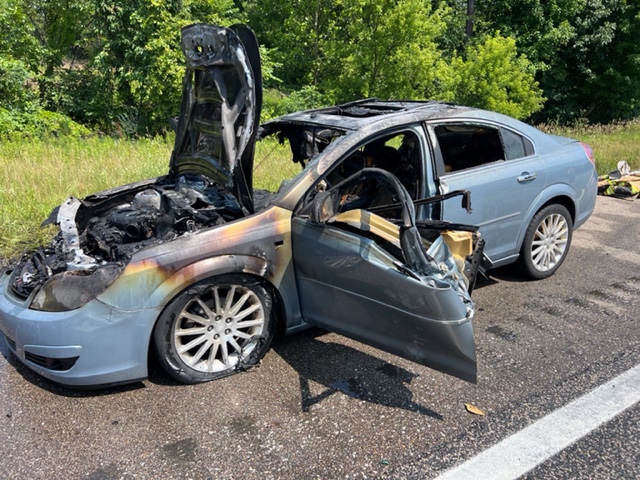 Van Buren Co. Car Fire_1.jpg