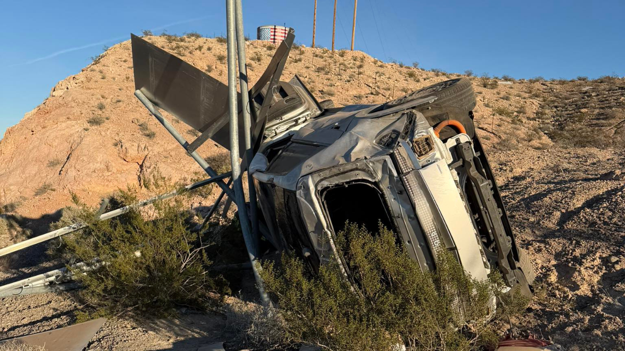 RTC Crash closes all northbound lanes on I-15 near Moapa Road