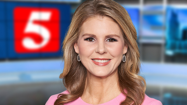 Carrie Sharp headshot