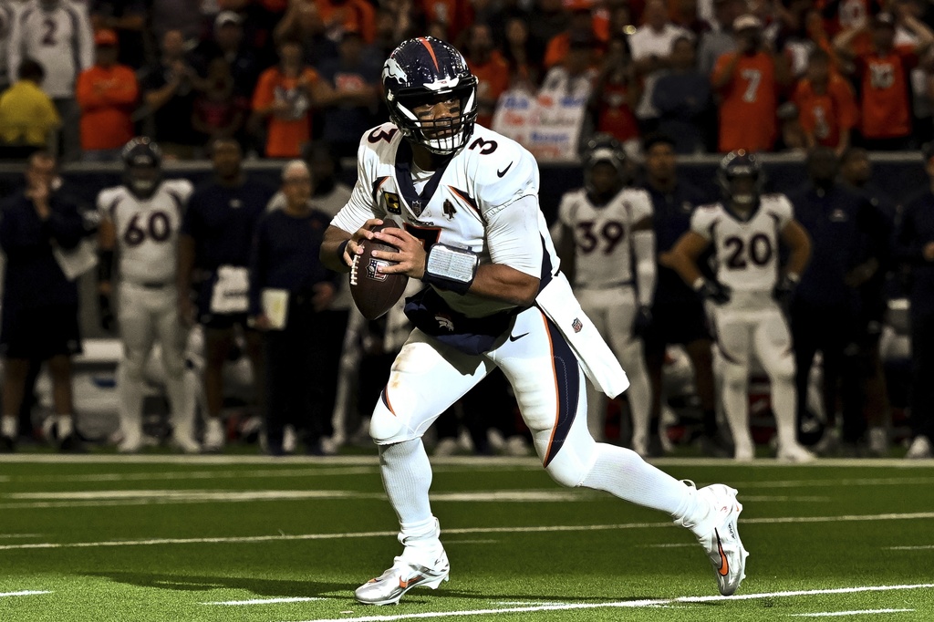 Broncos Texans Football