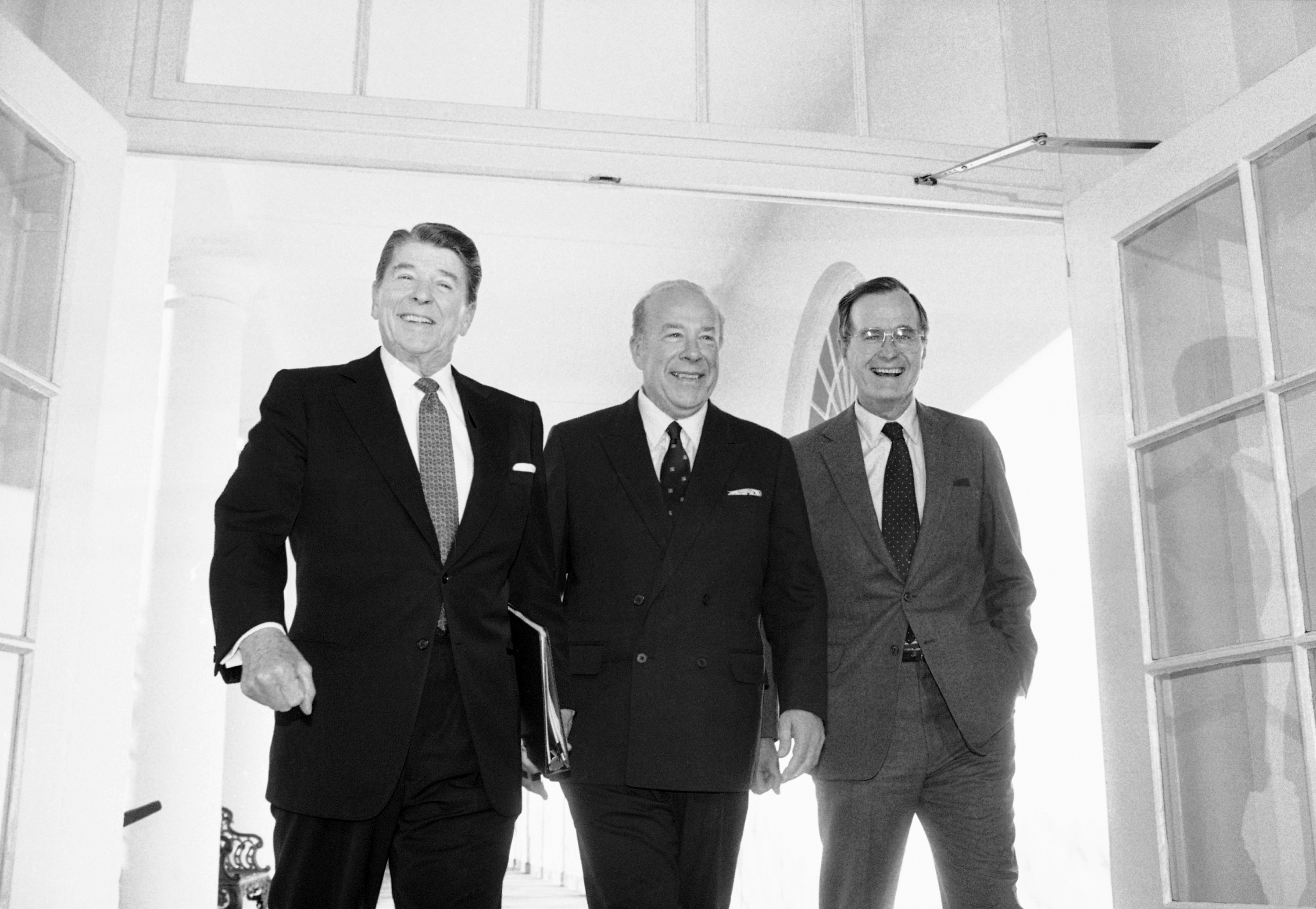 Ronalad Reagan, George H, W, Busch, George Schultz