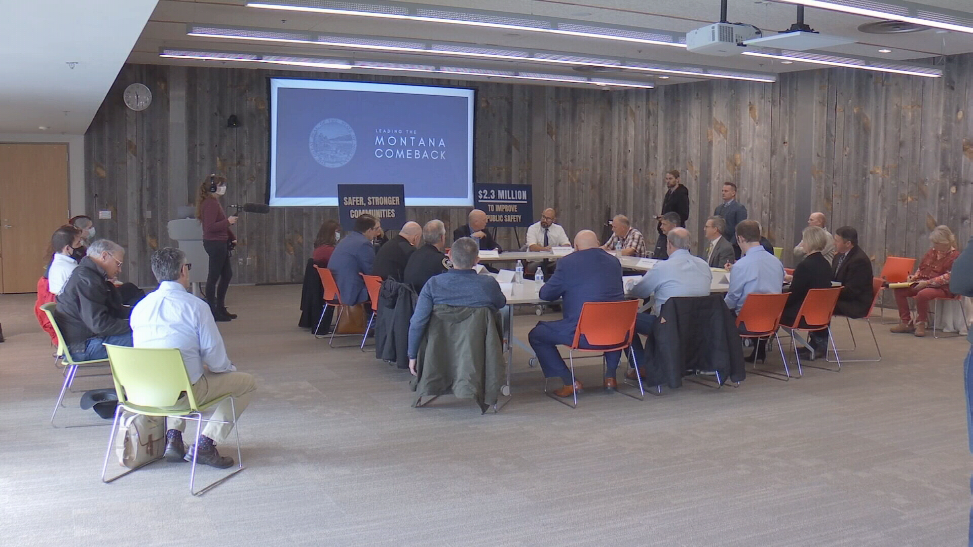 Governor's roundtable.jpg