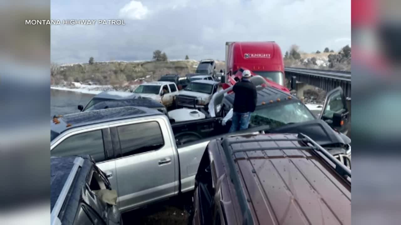 Pile-up of 30+ cars along I-90