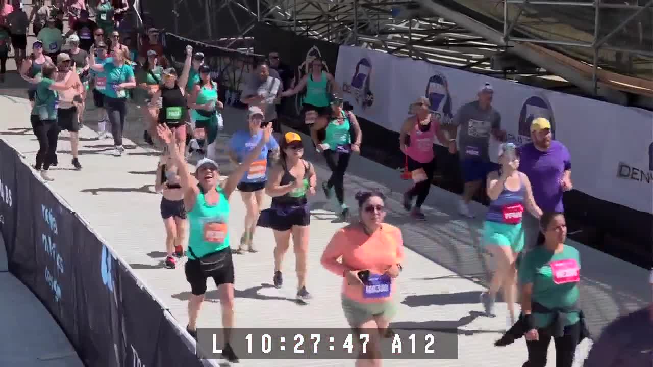 bolderboulder smile cam.jpg
