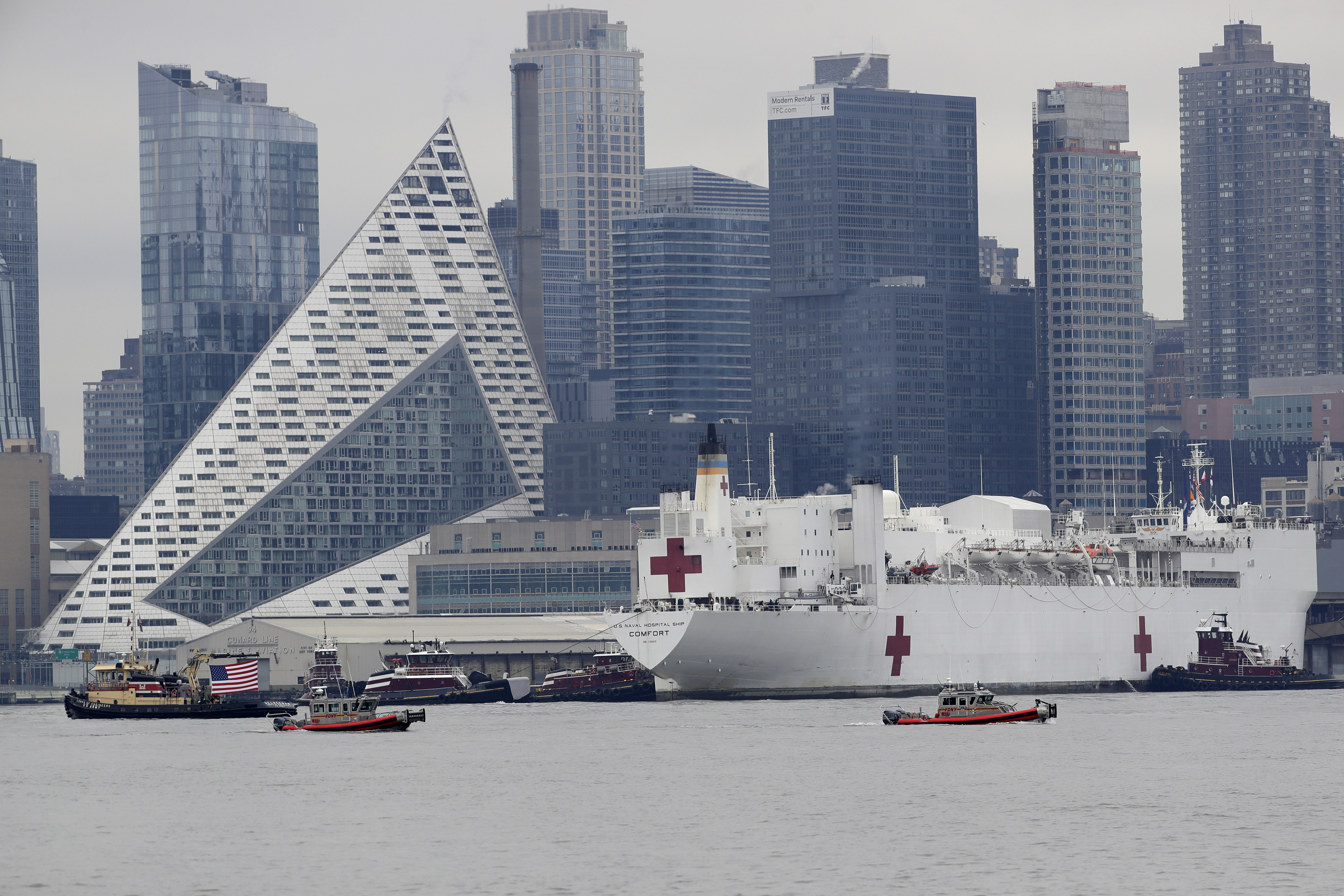 Navy hospital ship arrives in New York as state battles COVID-19