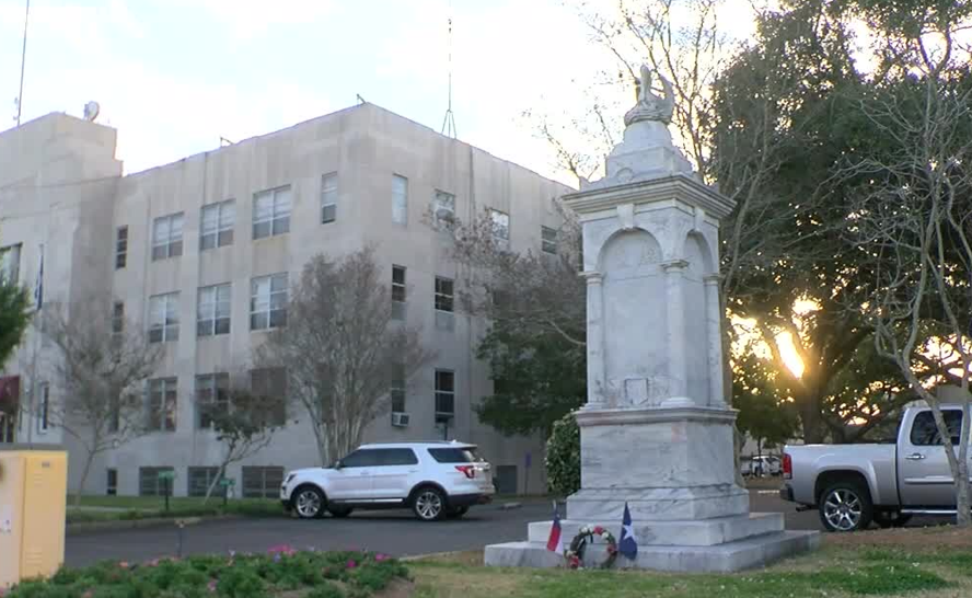 St. Landry confed monument.PNG