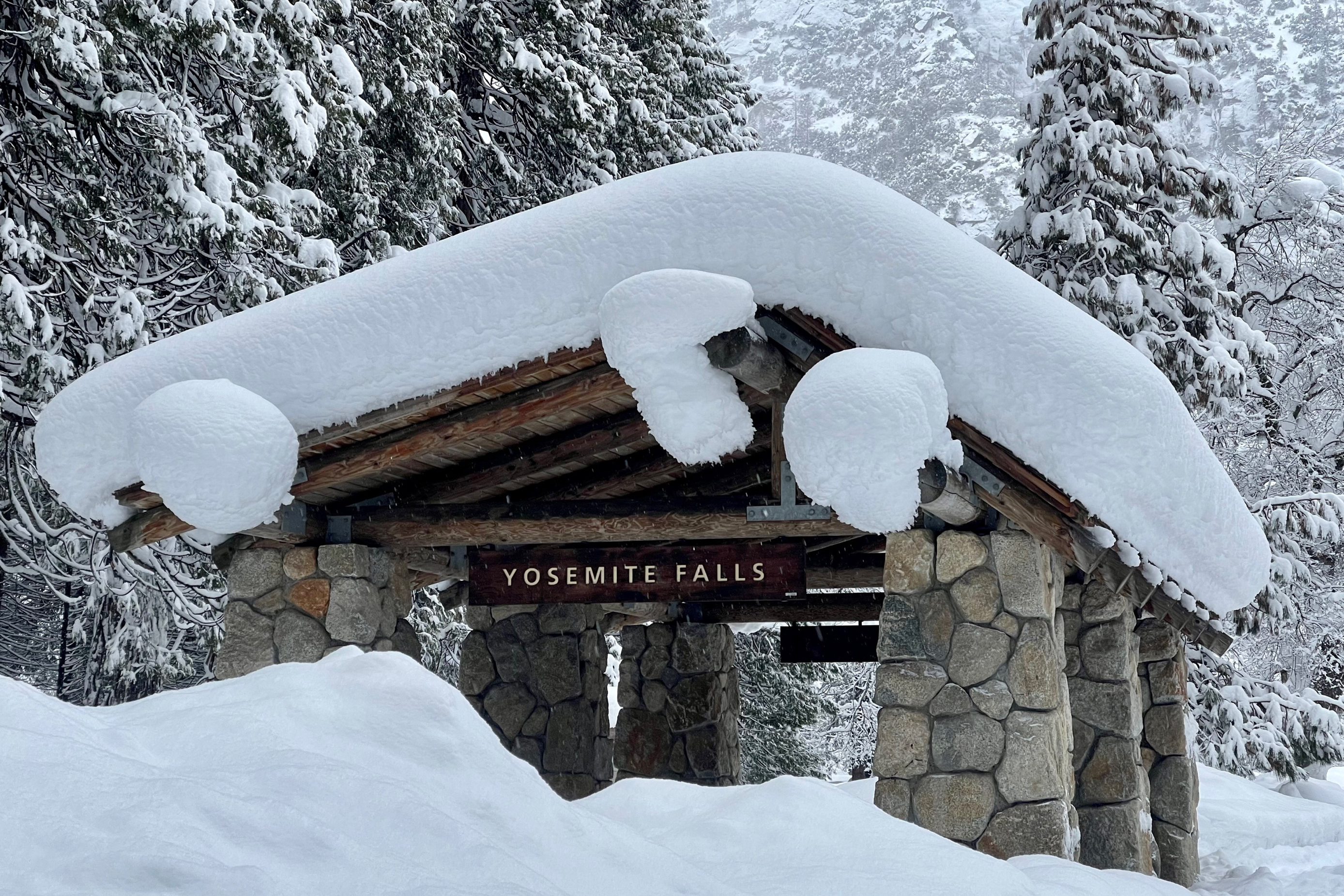 Yosemite National Park closed indefinitely after snow storm - Vimarsana News