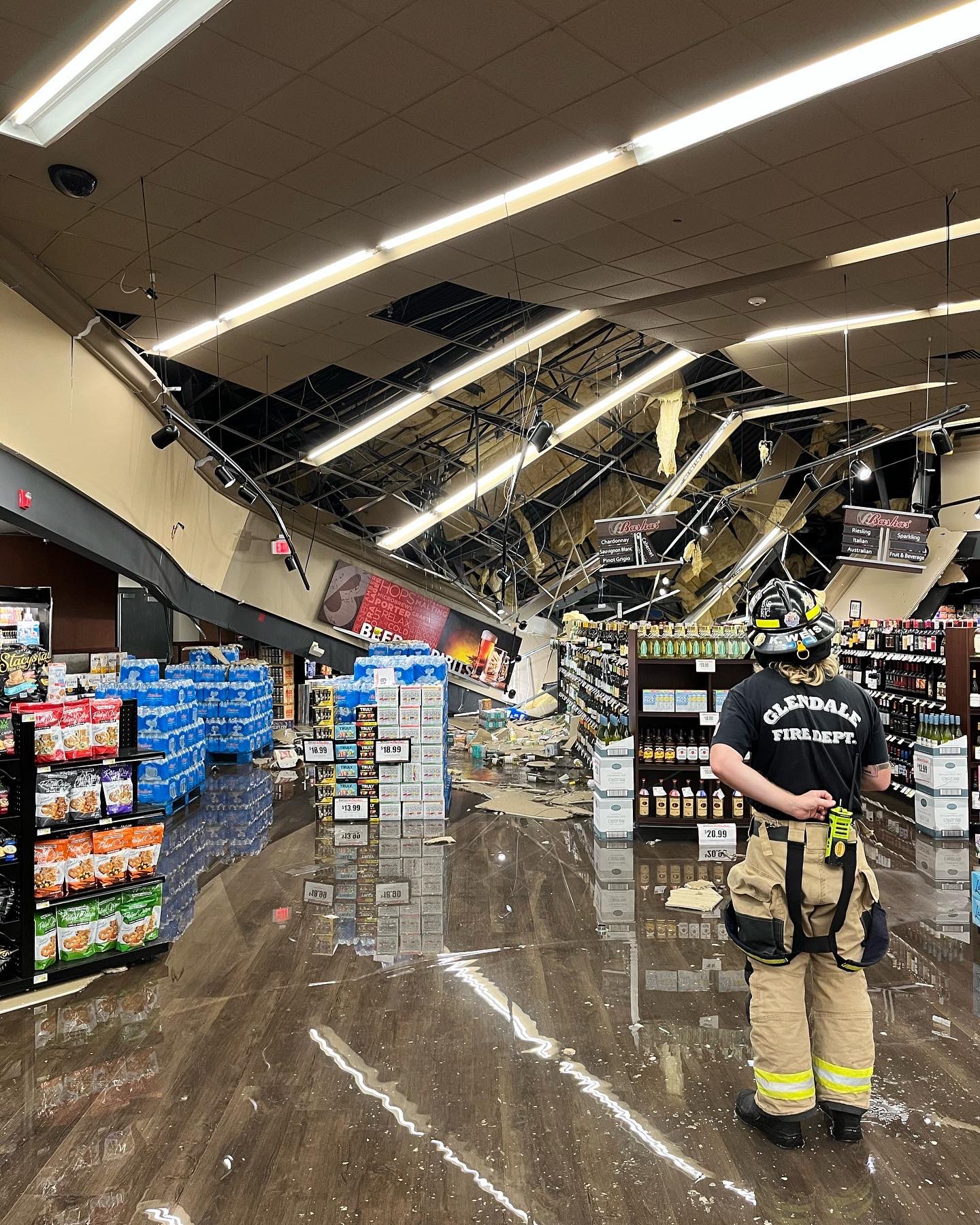 Peoria Bashas roof collapse