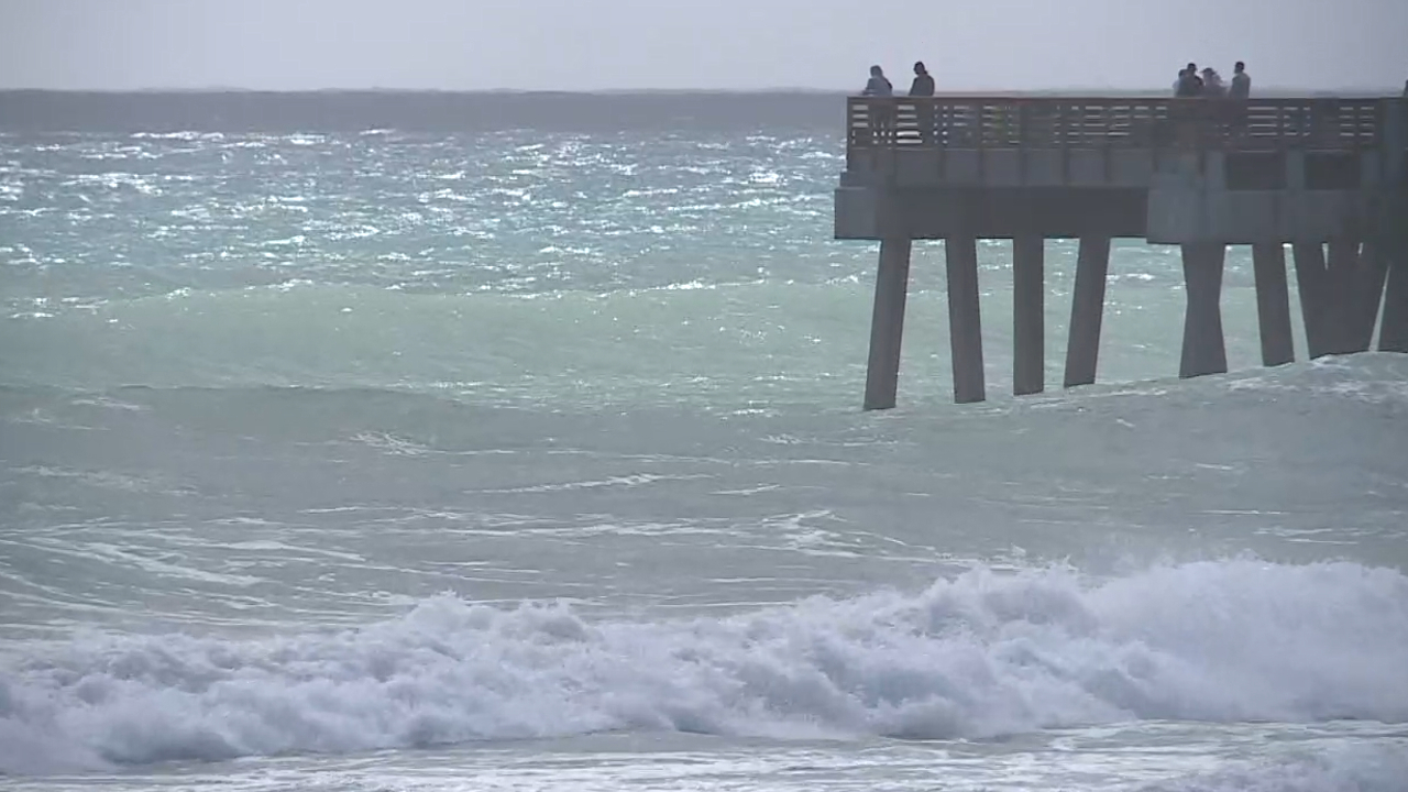 Juno Beach Pier on May 11, 2022.jpg
