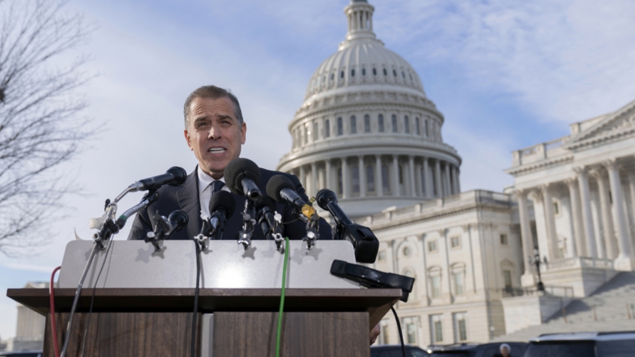 Hunter Biden standing in front of the U.S. Capitol