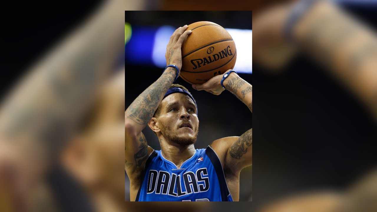 Former NBA player Delonte West on path to recovery thanks to Mavs owner Mark Cuban, reports say