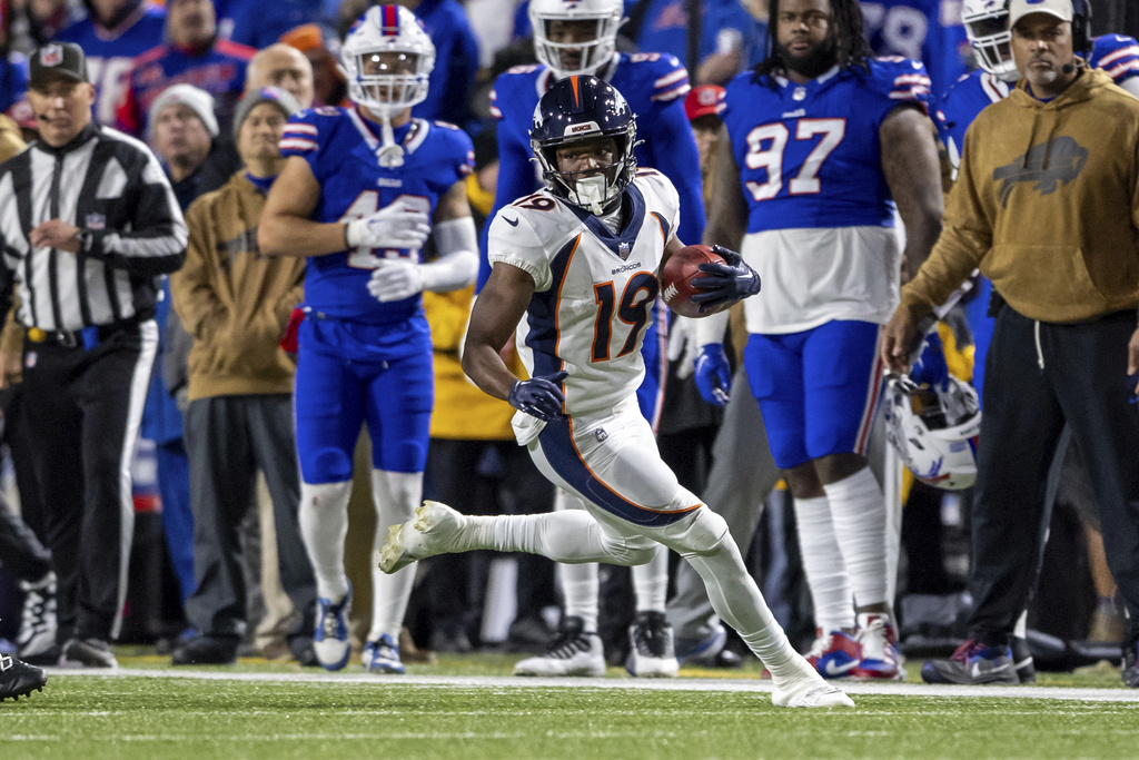 Broncos Bills Football