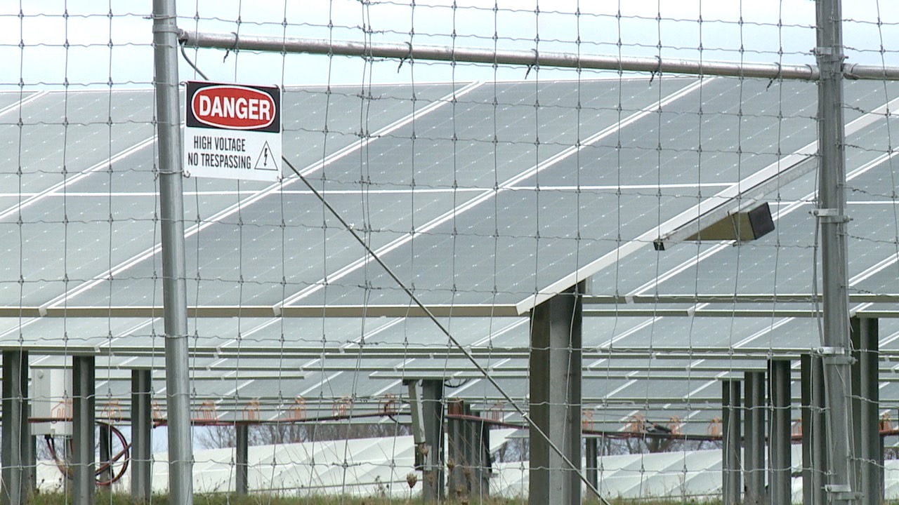 solar farm.jpg
