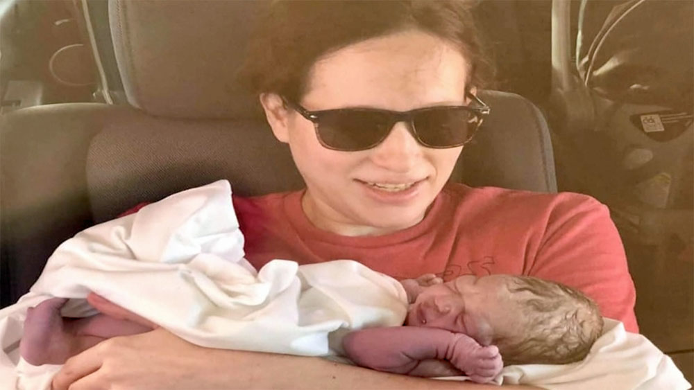wptv-baby-born-in-car-.jpg