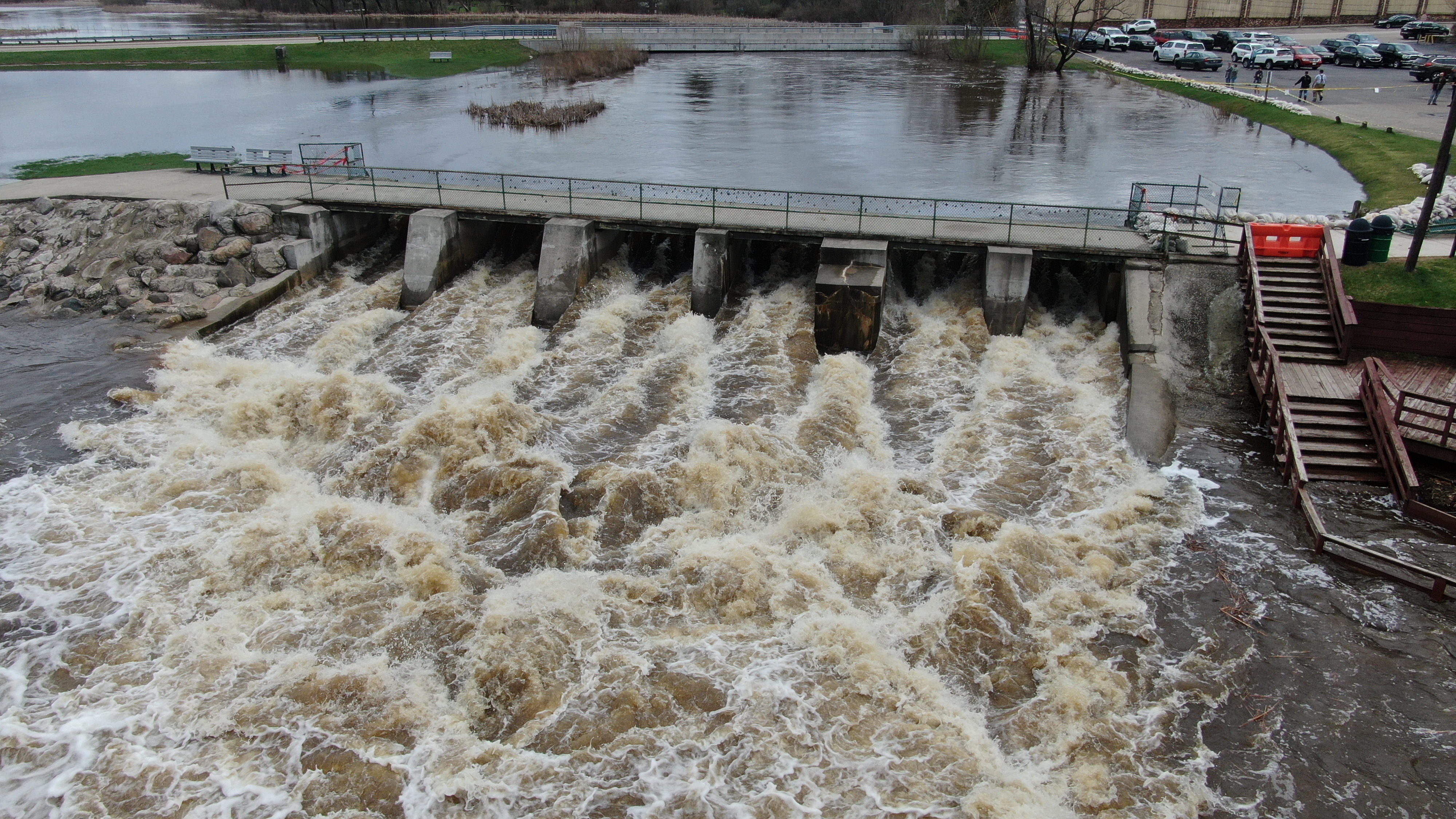Hesperia Dam could fail drone photo