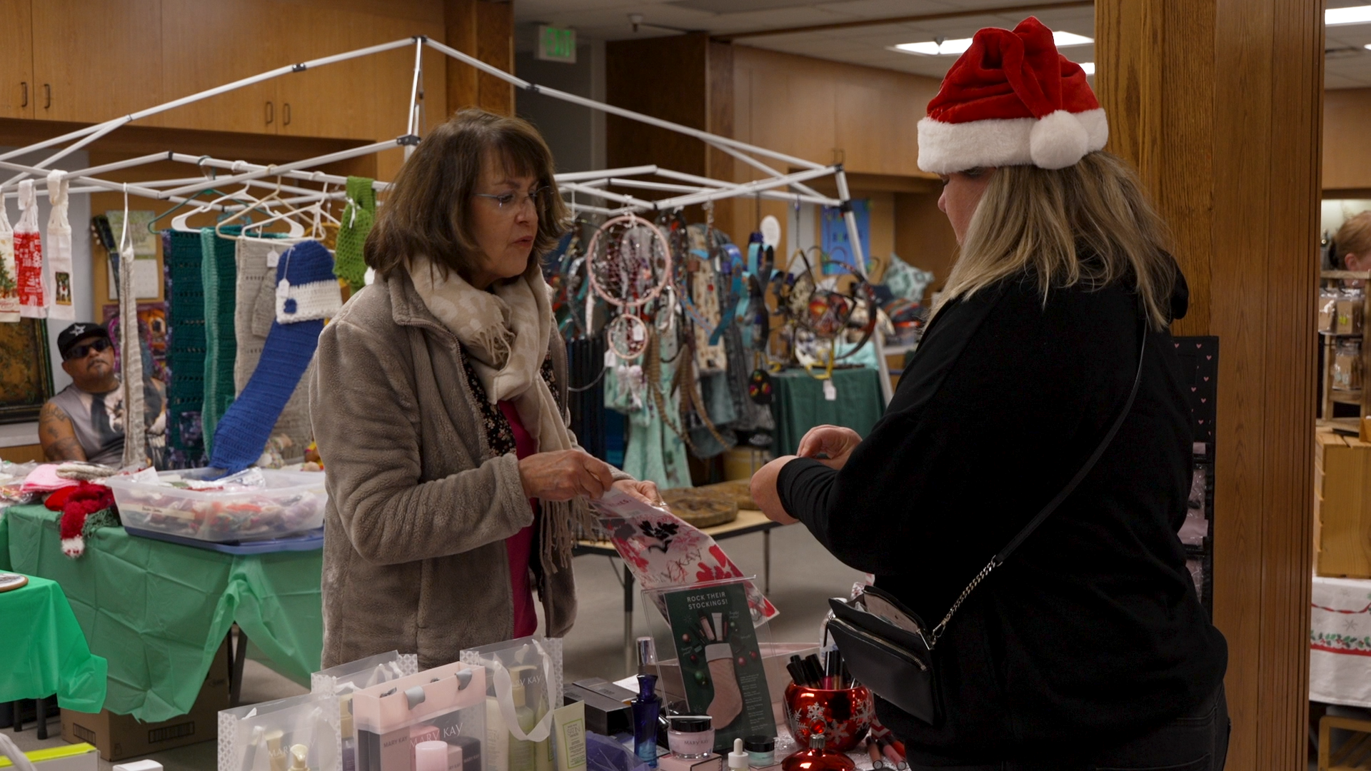 HOLIDAY BAZAAR SVO.00_00_33_03.Still001.png