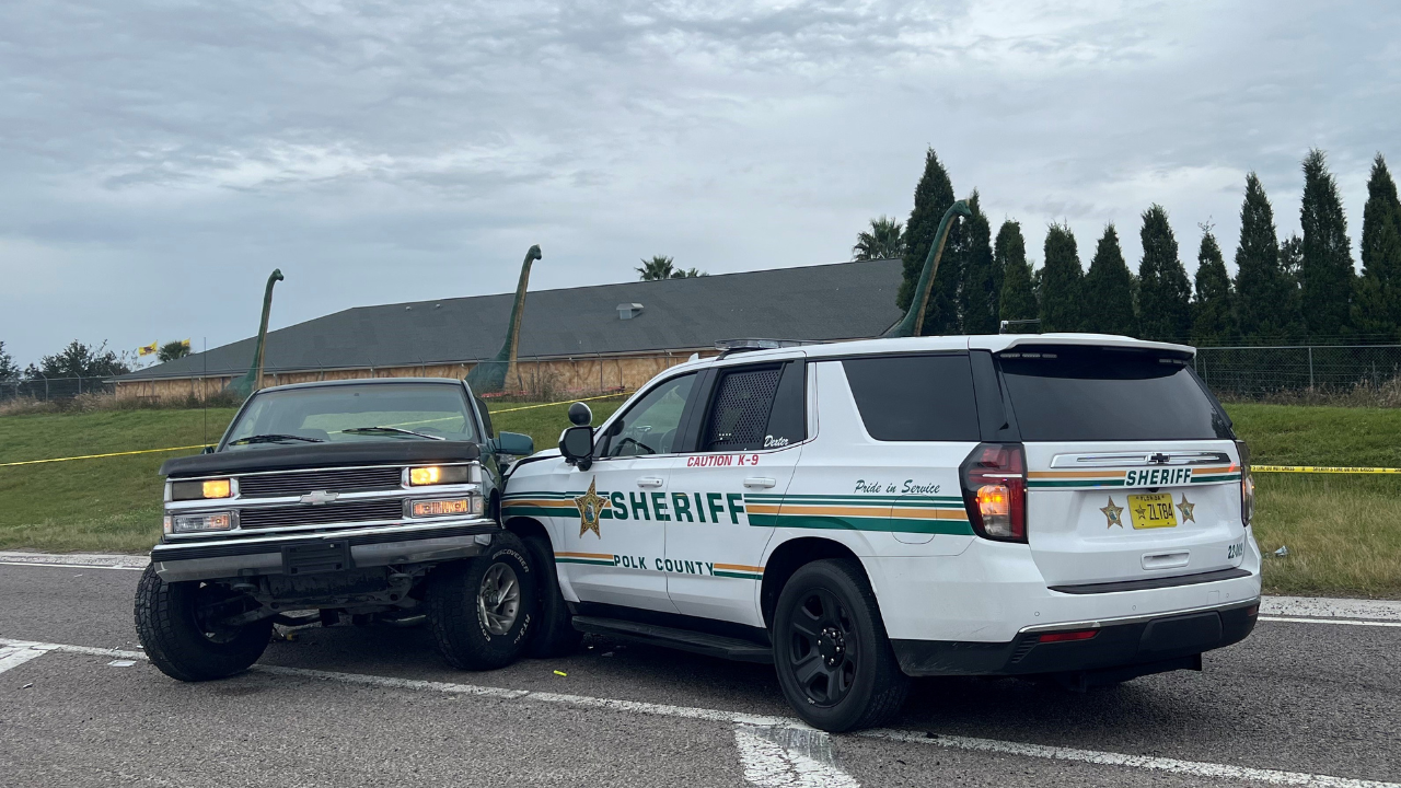 Arsonist flees Polk County deputies