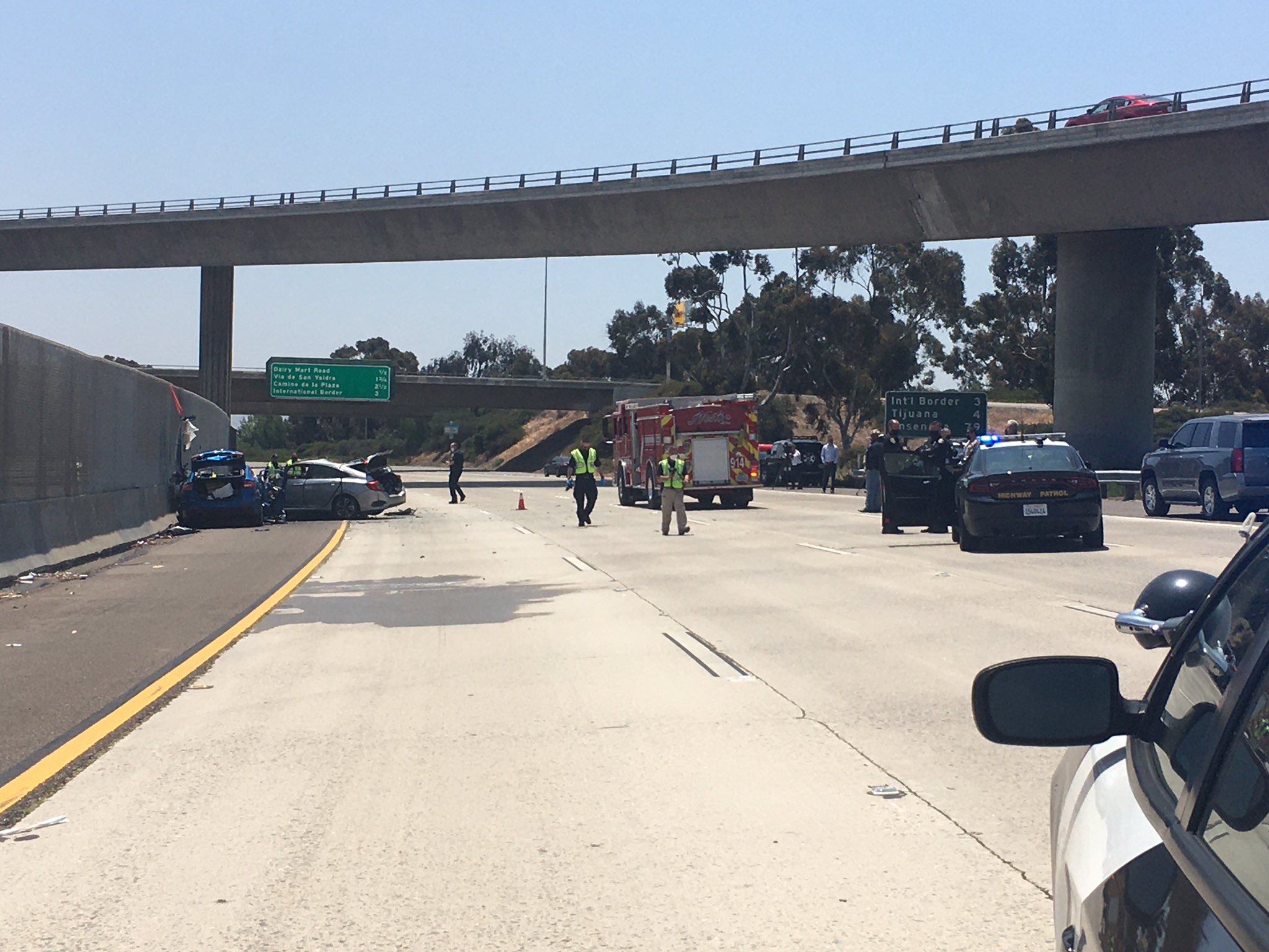 i_5_crash_san_ysidro_06042021.jpeg