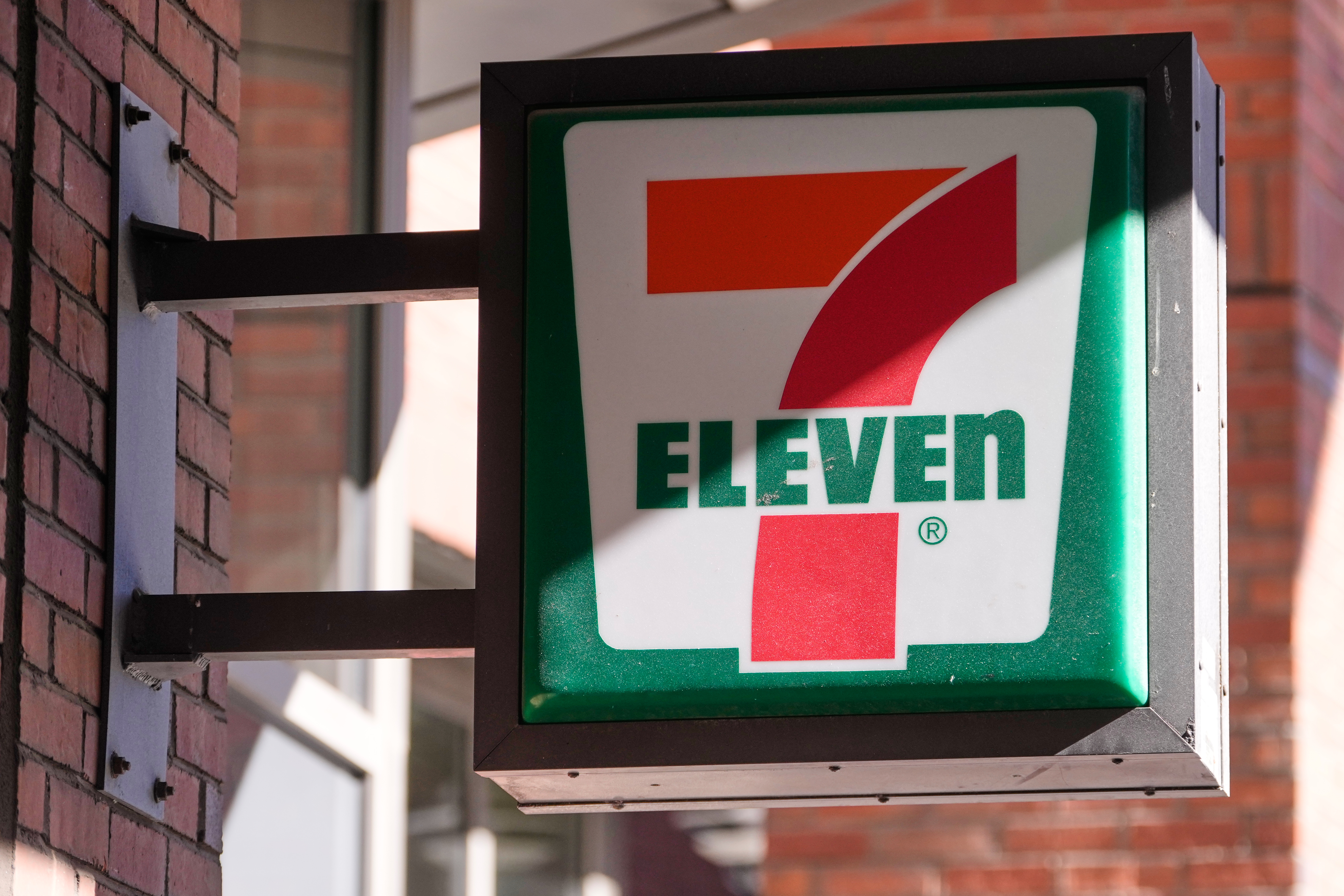 7-Eleven Closures
