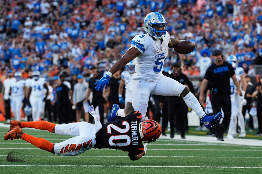 APTOPIX Lions Bengals Football