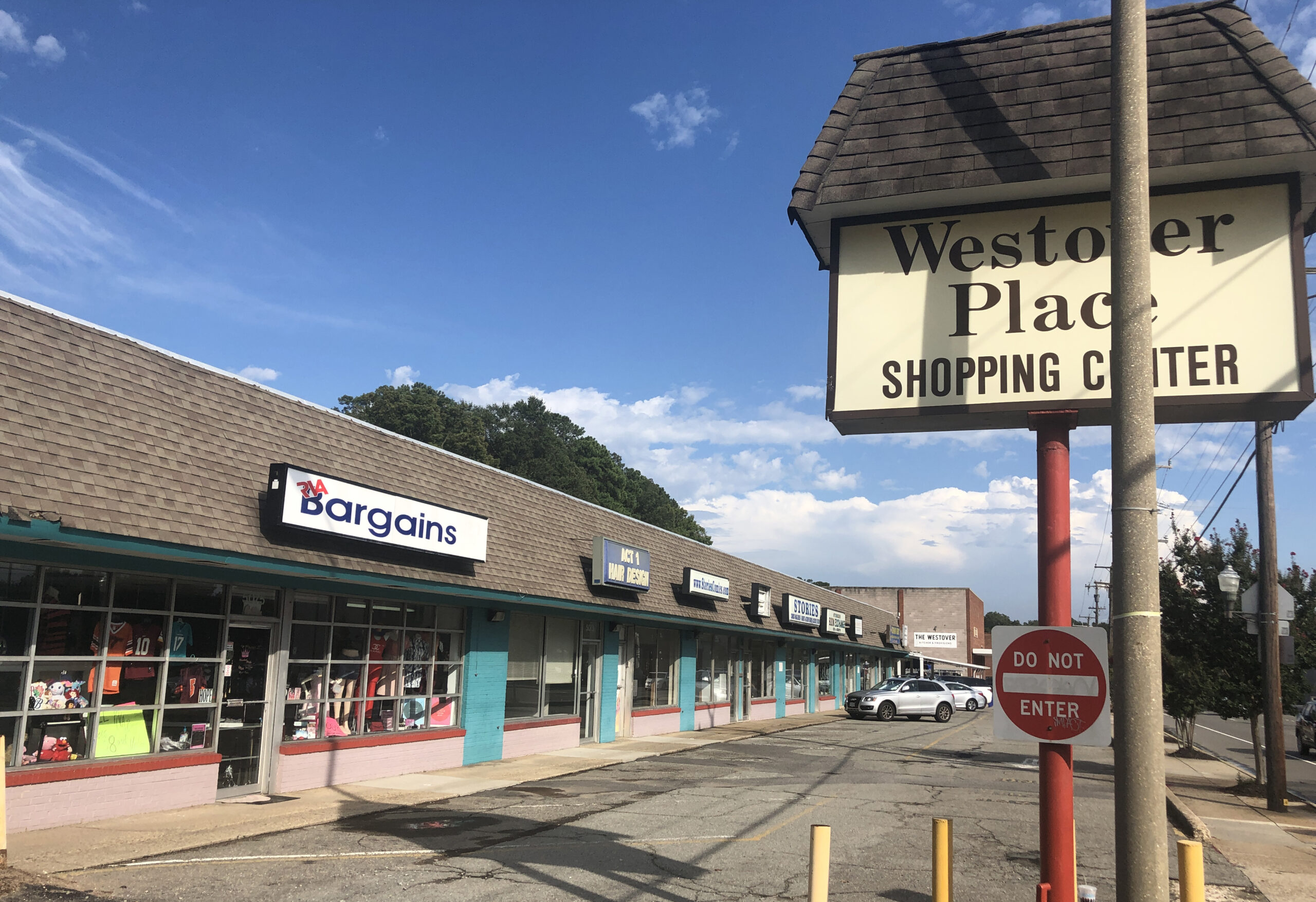 Westover Place shopping center.jpg