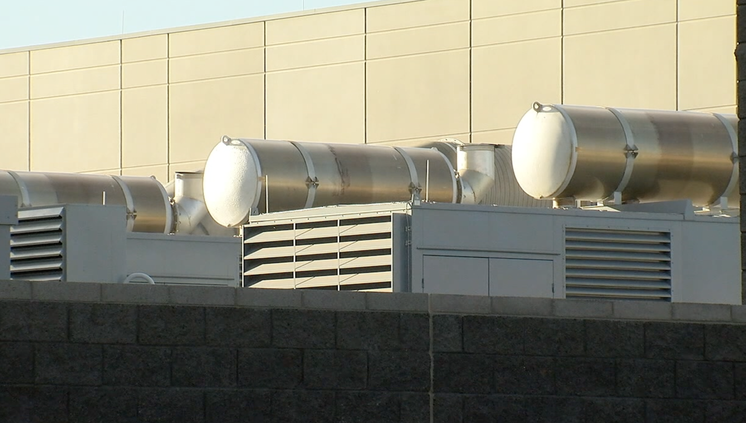 Loud hum consumes Chandler neighborhood