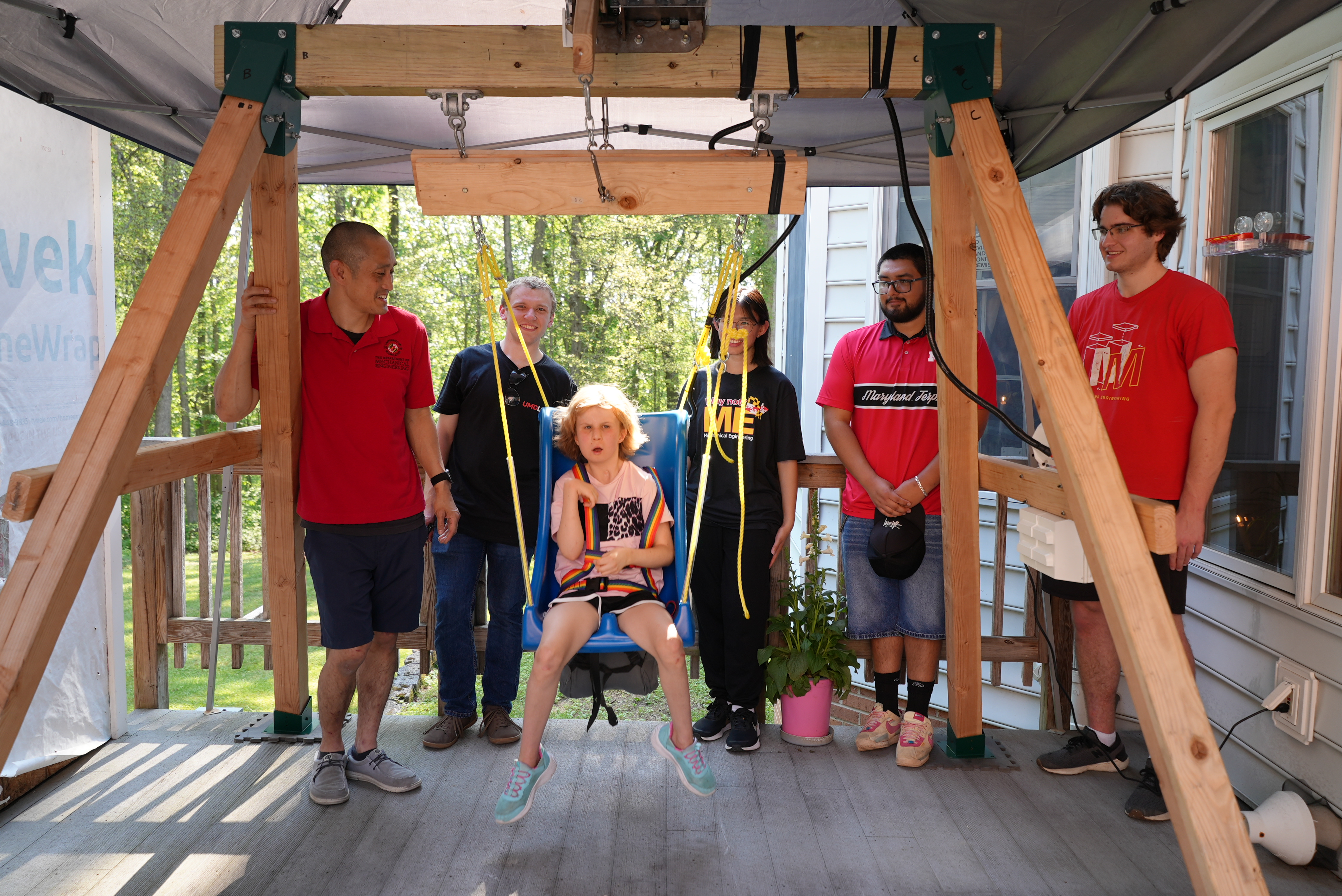 UMD Engineering students and Avaleigh