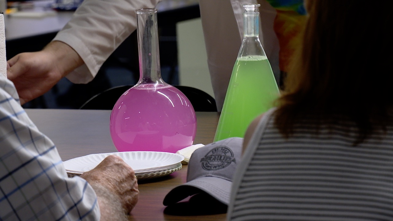 Barbie pink workshop