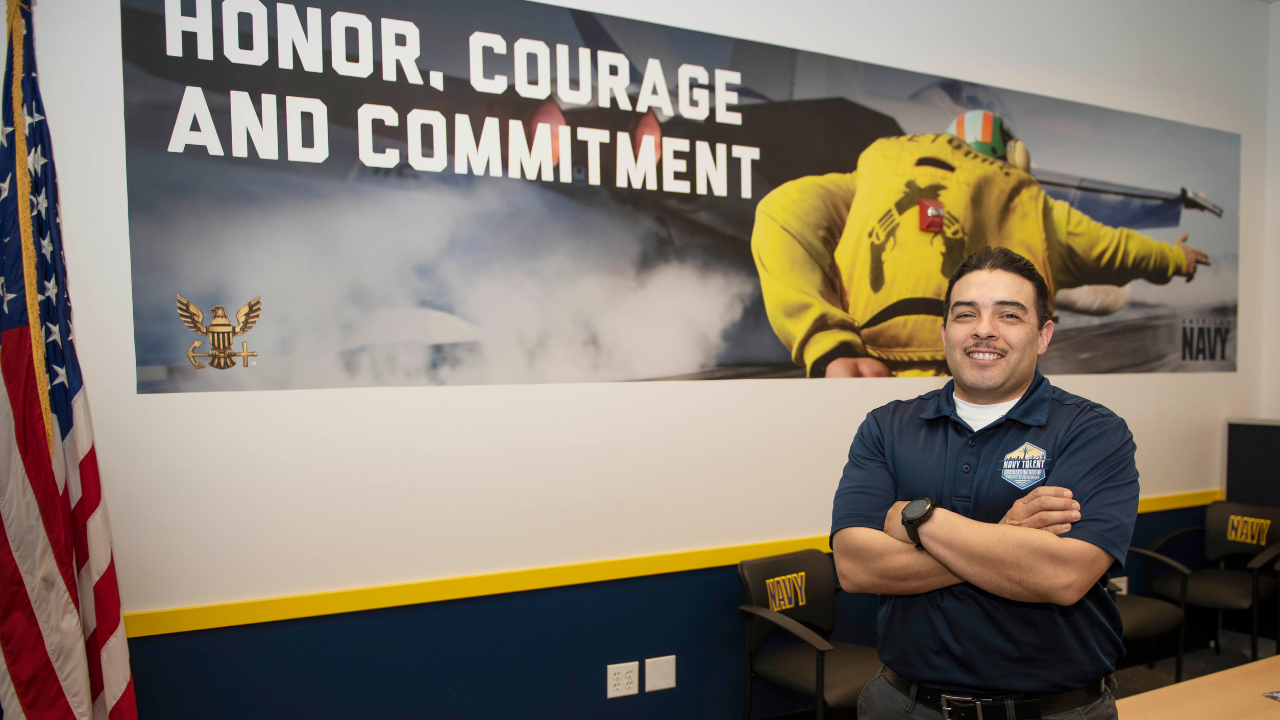 Bakersfield native honor by Navy as Pacific Northwest’s 2021 Senior Sailor of the Year