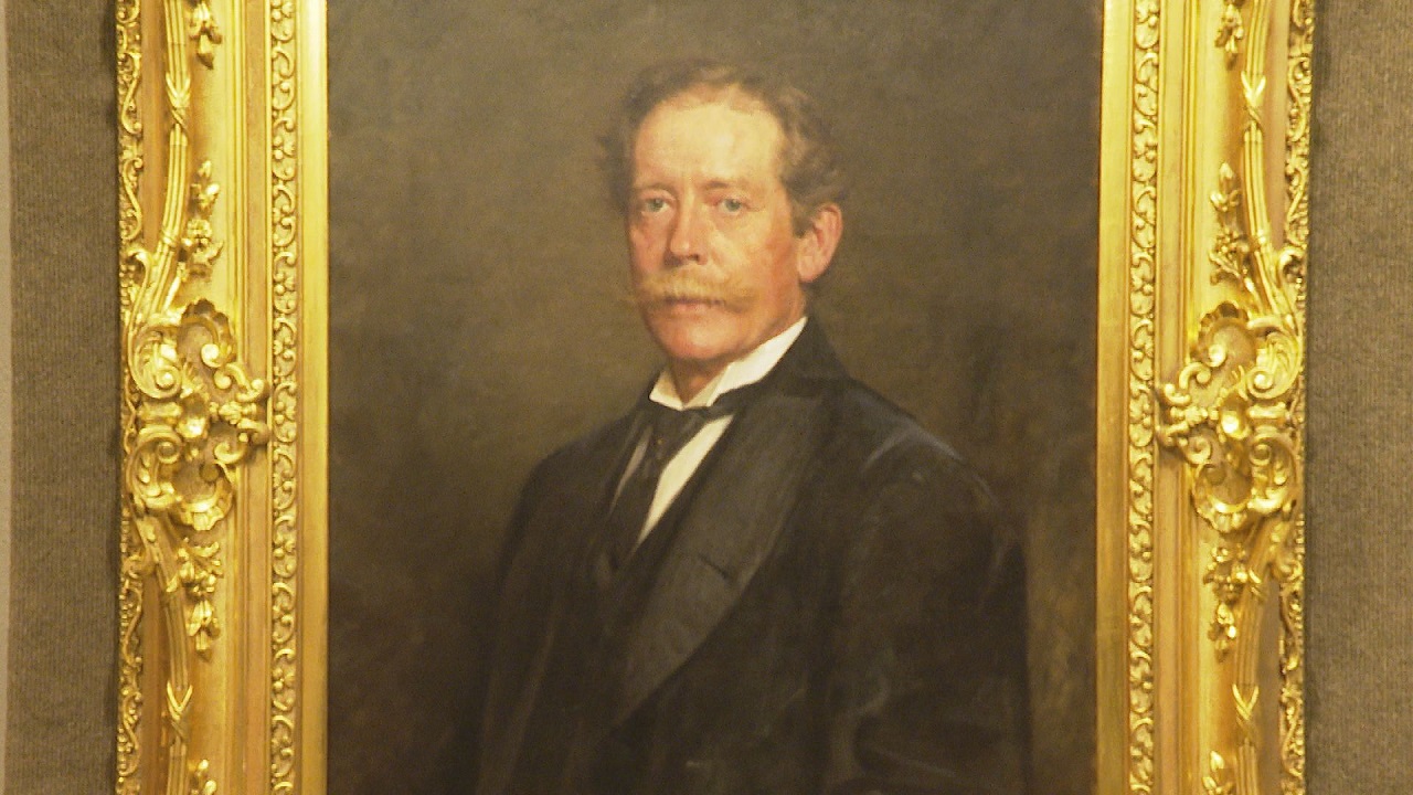Palmer portrait.jpg
