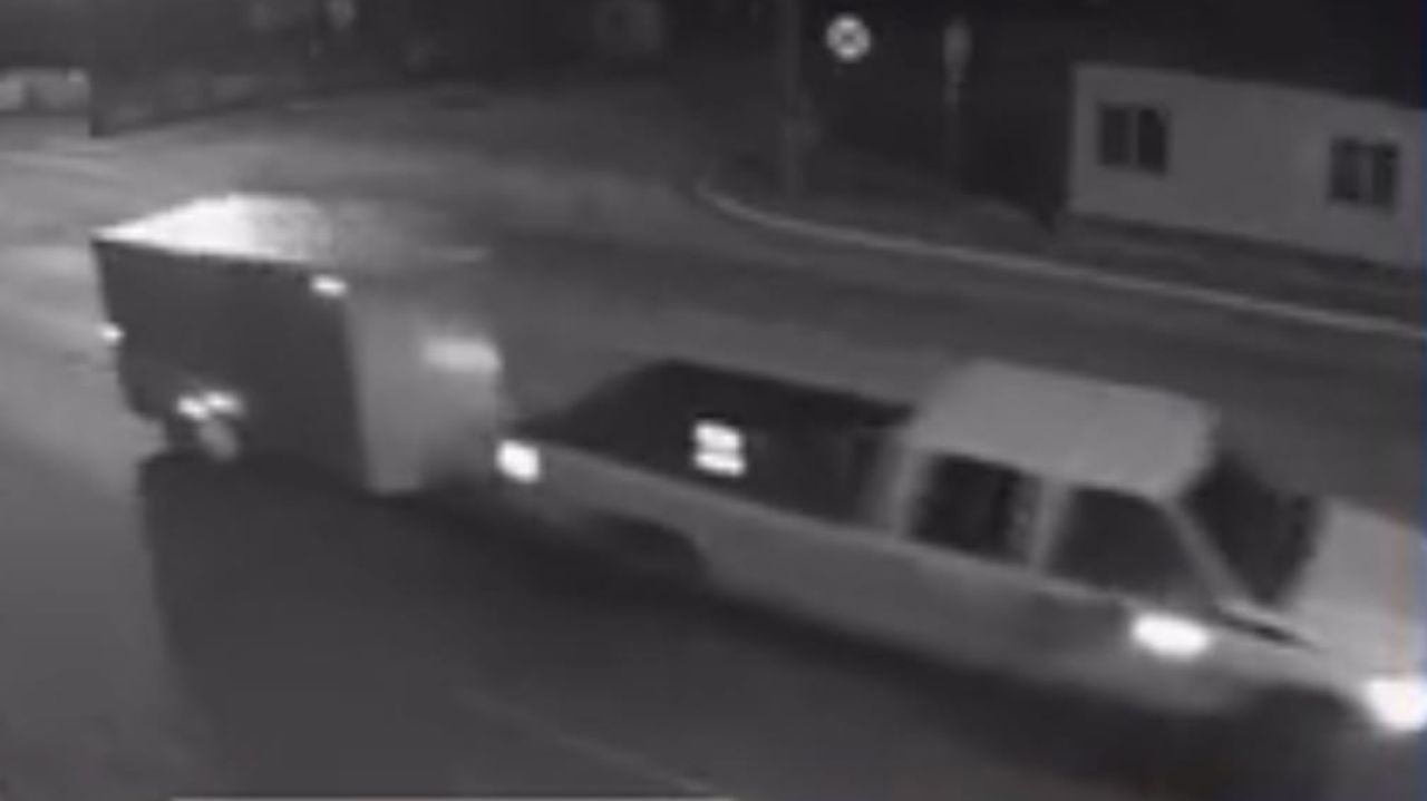 Suspect at large after deadly hit-and-run near Townsend